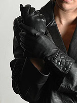 picture from leatherfixation.com